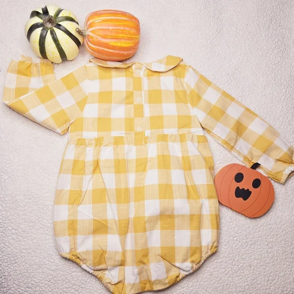 🍁🎃 12 month NWOT Sunflower yellow Gingham onesie.  Cat & Jack. - Picture 3 of 9